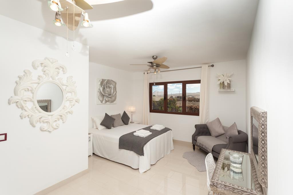 The Fit Retreat Hotel ลาคาเรส ภายนอก รูปภาพ