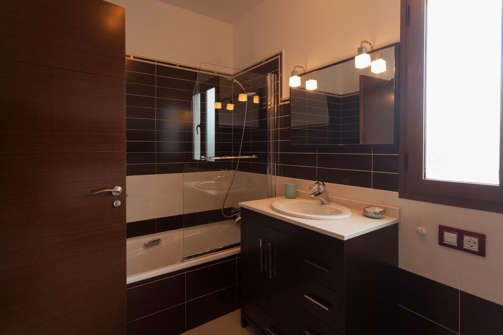The Fit Retreat Hotel ลาคาเรส ภายนอก รูปภาพ
